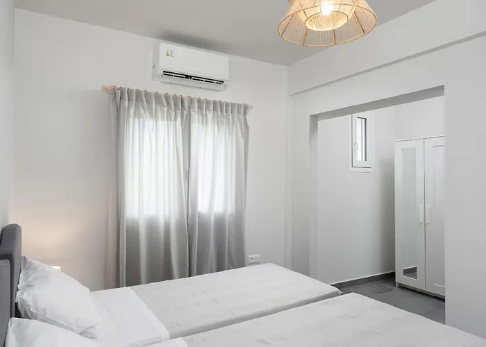 The H Experience Blackbird Spacious 2Bd Apartment Close To The Beach