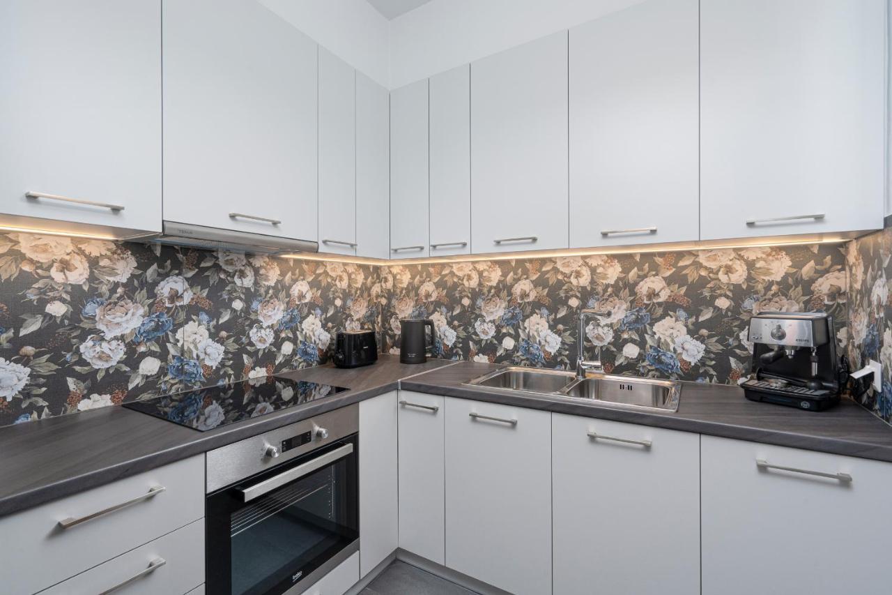 Apartment The H Experience Blackbird Spacious 2bd Close To The Xylokastro